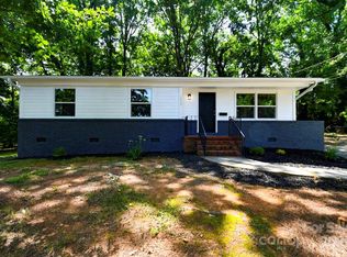 1513 Greenview Pl, Charlotte, NC 28208