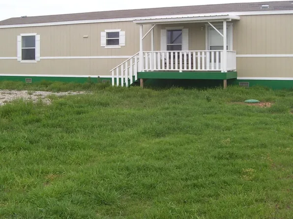 126 E Skeleton Rd, Waukomis, OK 73773