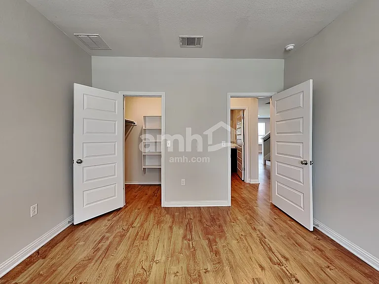 8113 Turnberry Ln — Photo 16