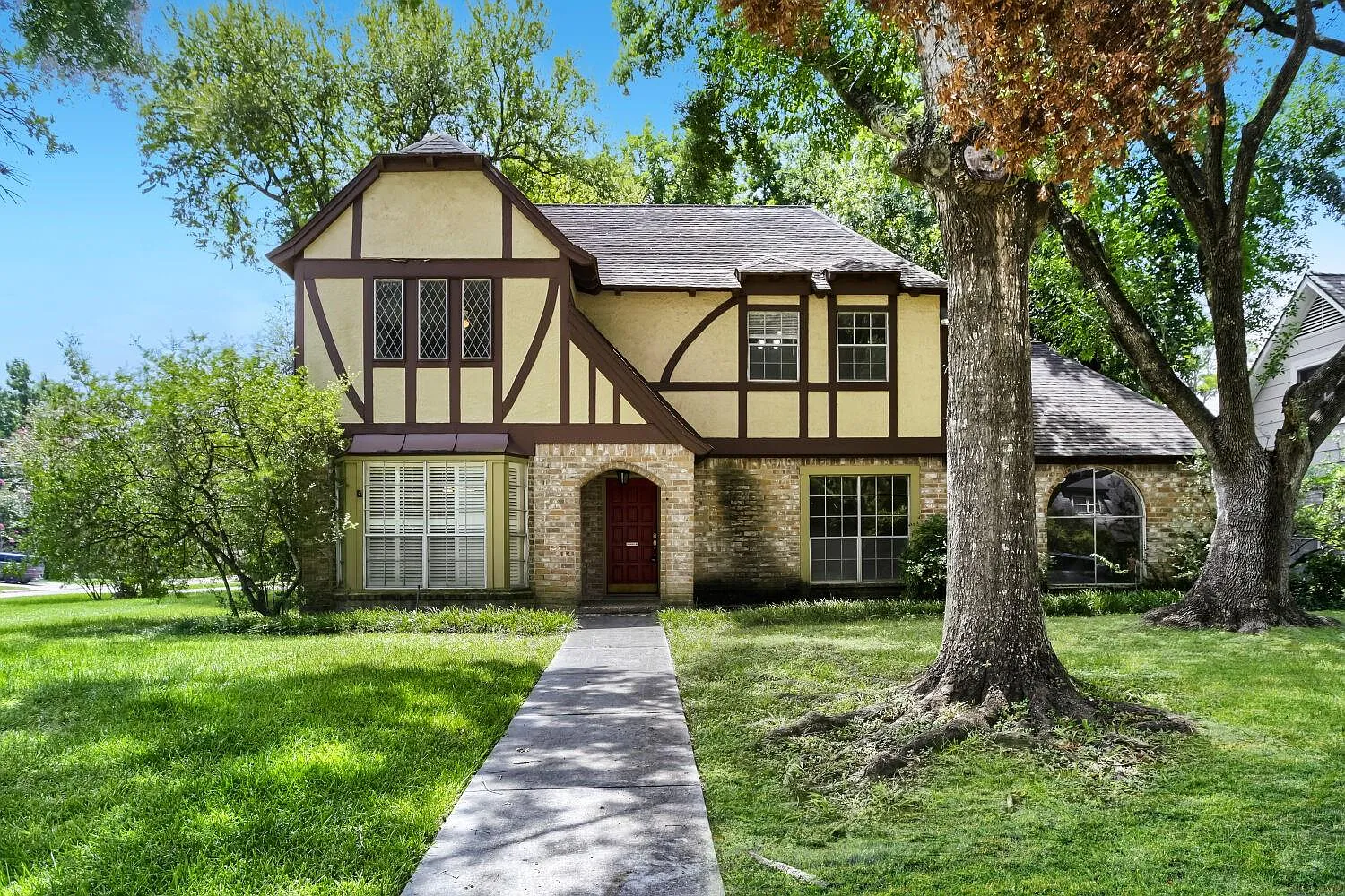 4 bed, 2.5 bath, 2774 sqft, $3,170 — Photo 3