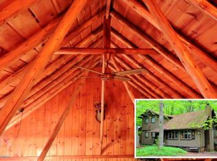 118 Outer Dr, Pocono Lake, PA 18347