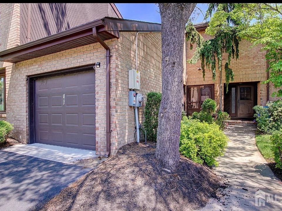 1st image of 185 Nathan Dr