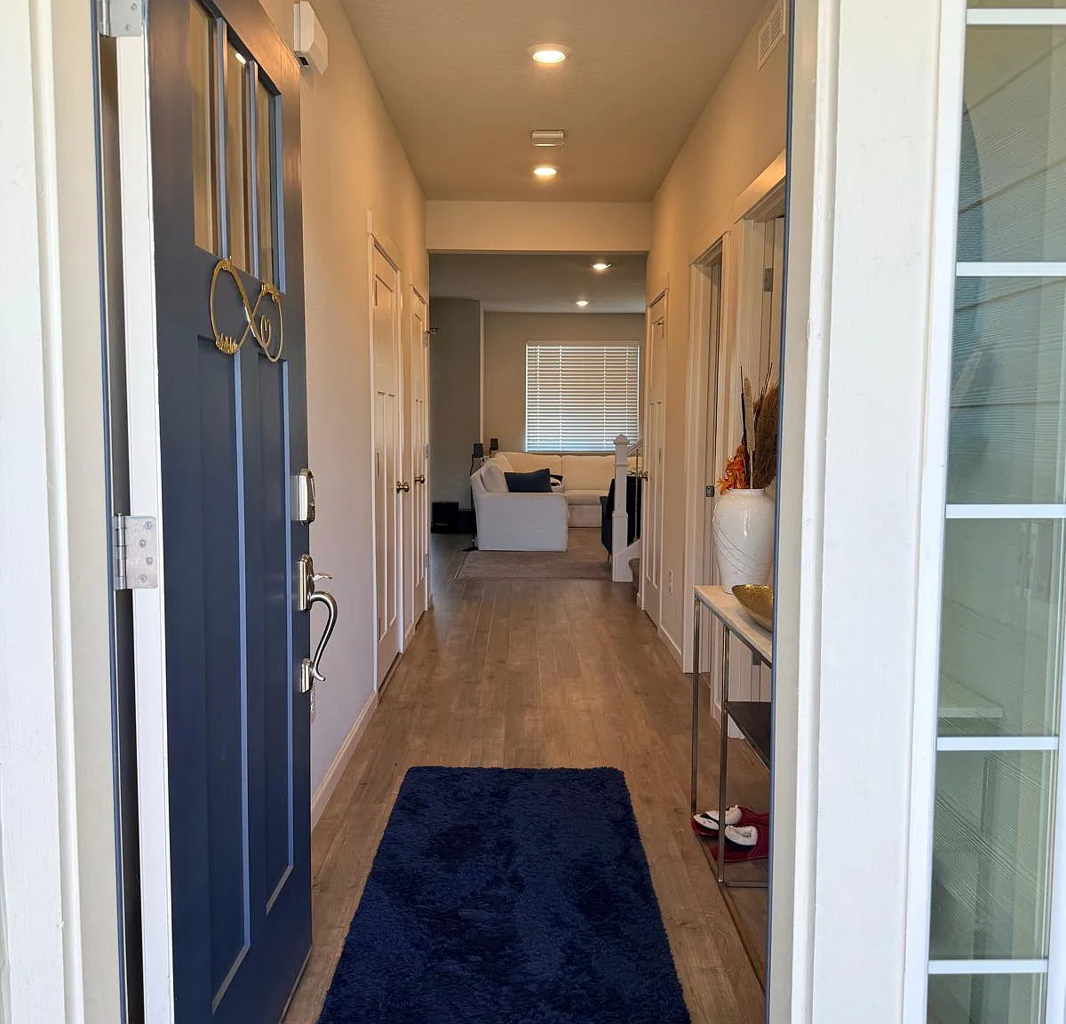 4 bed, 2350 sqft, $3,195 — Photo 3