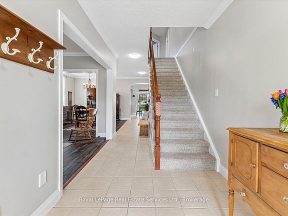 4th image of 160 May St