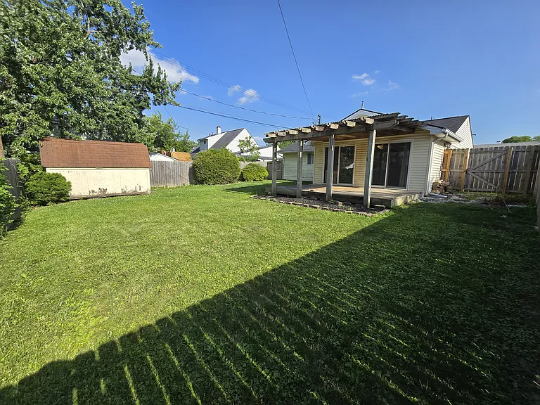 2952 Louise Ave — Photo 20