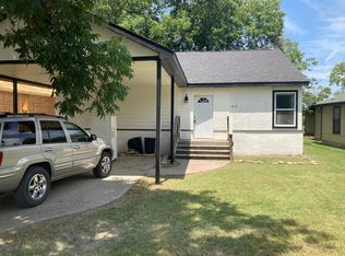 311 Dixon St, Terrell, TX 75160