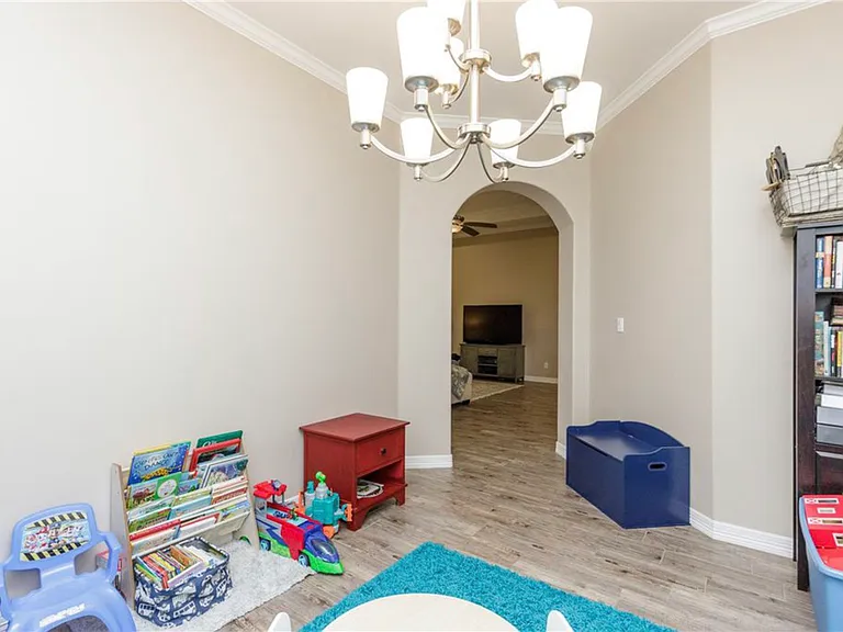 4010 Bridgett Dr — Photo 27