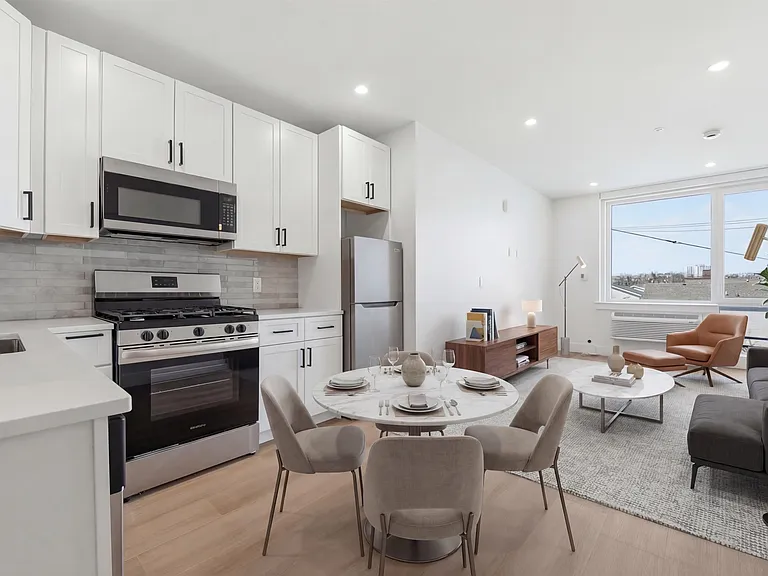 337 Johnston Ave #305 — Photo 8