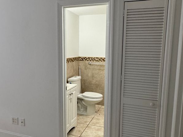 1135 W 28th St APT 6