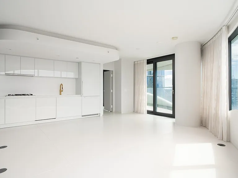 1033 Nelson St #2403 — Photo 6