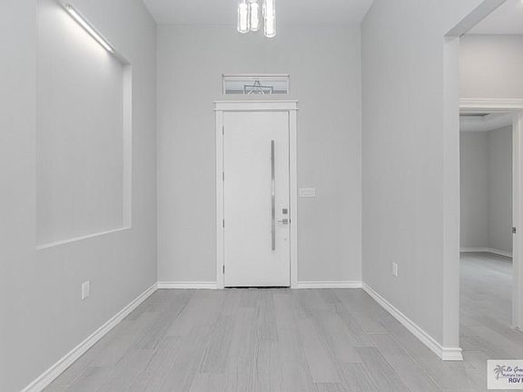 3rd image of 3435 Sandal Wood Dr