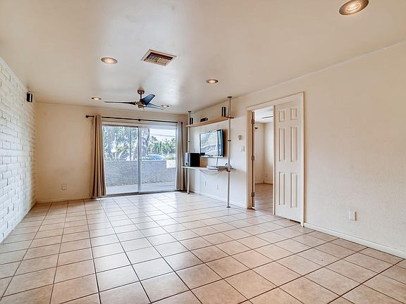 2nd image of 4354 N 82nd St Unit 108