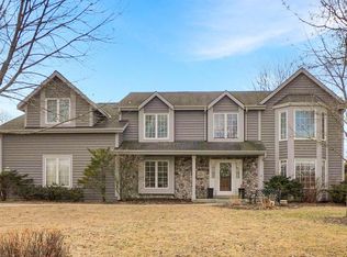 N52W16073 Bette DRIVE, Menomonee Falls, WI 53051