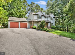 5057 Valley View Rd, Mohnton, PA 19540