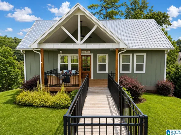 425 Pointe View Rd, Wedowee, AL 36278