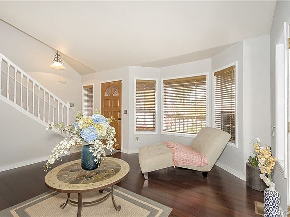 4th image of 12114 202nd Avenue Ct E