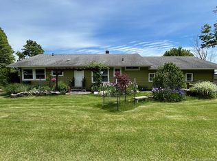 329 Mountain Rd, Bloomingburg, NY 12721