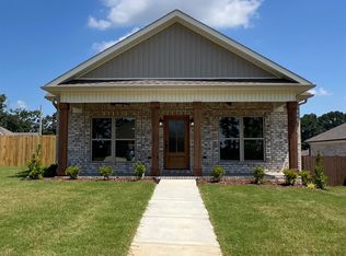 142 Silver Leaf Ln, Florence, AL 35633