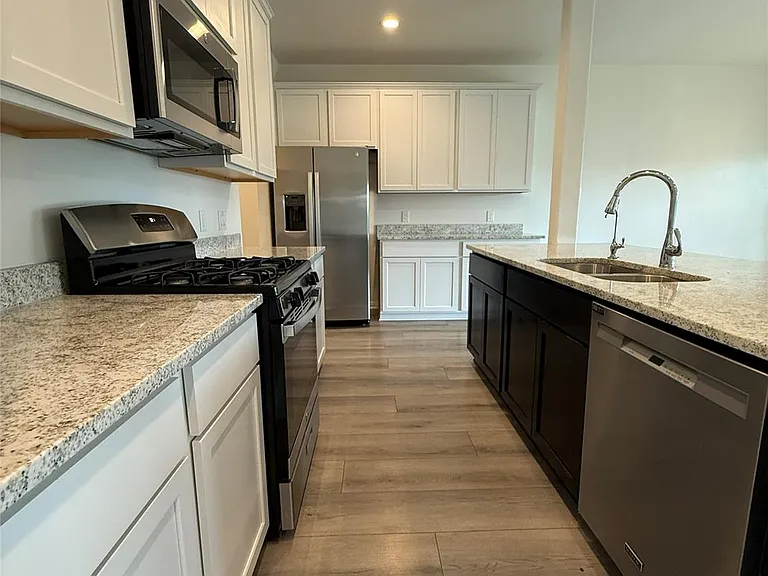 11707 Eclipse Dr — Photo 8