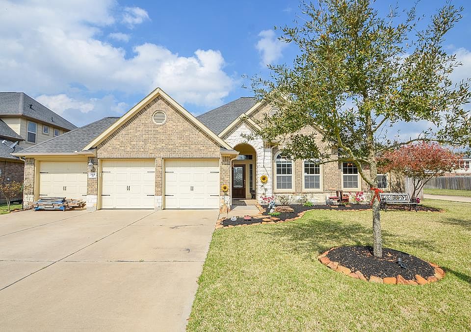 1st image of 28506 Kinglet Pines Dr