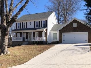 8912 Chimney Point Dr, Knoxville, TN 37922