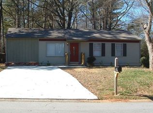 919 Kennesaw Dr, Forest Park, GA 30297