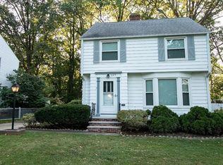 320 E 270th St, Euclid, OH 44132