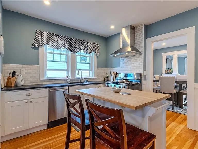 135 Russett Rd #2 — Photo 11
