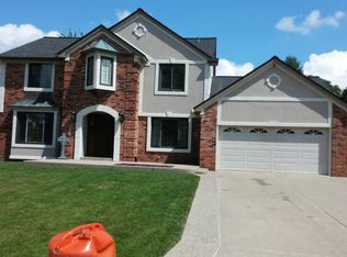 548 Rolling Green Cir N, Rochester Hills, MI 48309