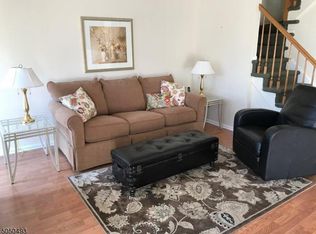 45 Ashley Ct, Bedminster, NJ 07921