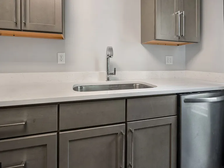 109 Williams St — Photo 16