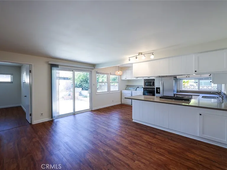 17122 Spinning Ave — Photo 6