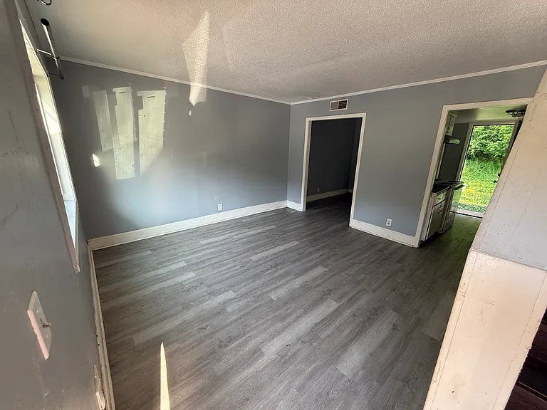 315 Reservoir St NE #4 — Photo 8
