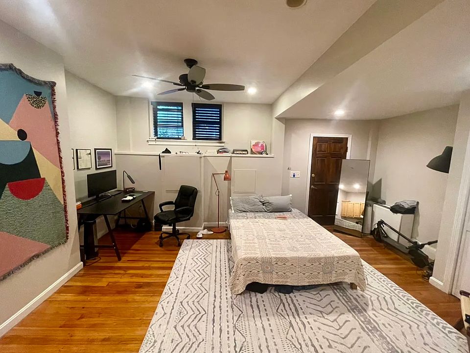 1st image of 83 Marlborough St #1