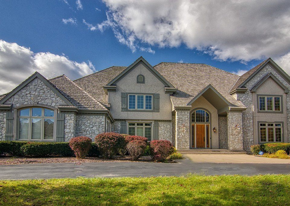 1st image of 11409 N Justin Dr