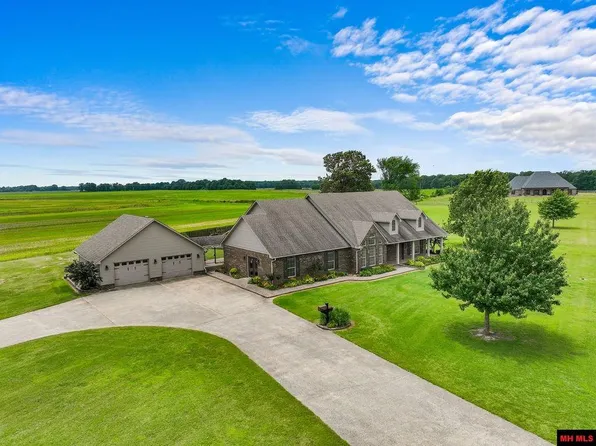 129 Village Creek Dr, Newport, AR 72112