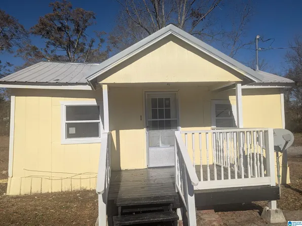 517 Howard St, Talladega, AL 35160