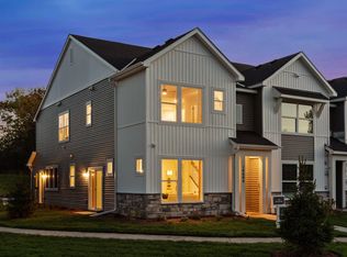 14456 Twin Lakes Cir, Burnsville, MN 55306