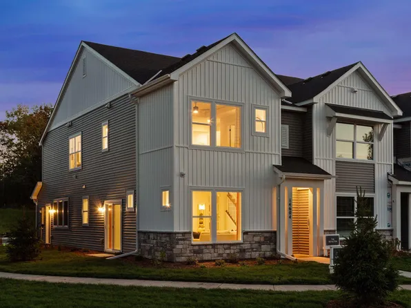 14456 Twin Lakes Cir, Burnsville, MN 55306