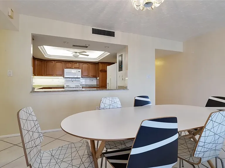 17920 Gulf Blvd #1401 — Photo 27