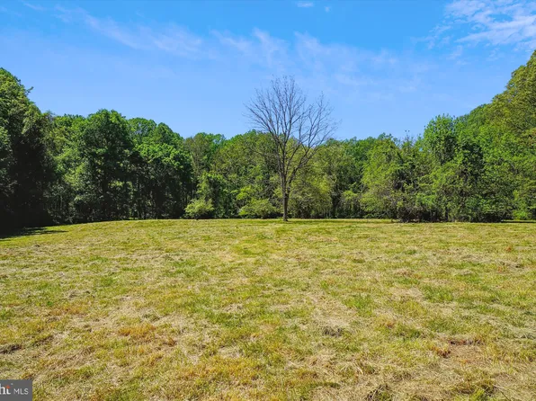 19900 New Hampshire Ave, Brinklow, MD 20862