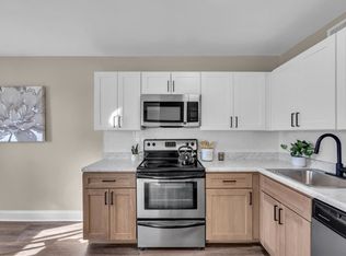 Chateau Apartments, Burlington, NJ 08016