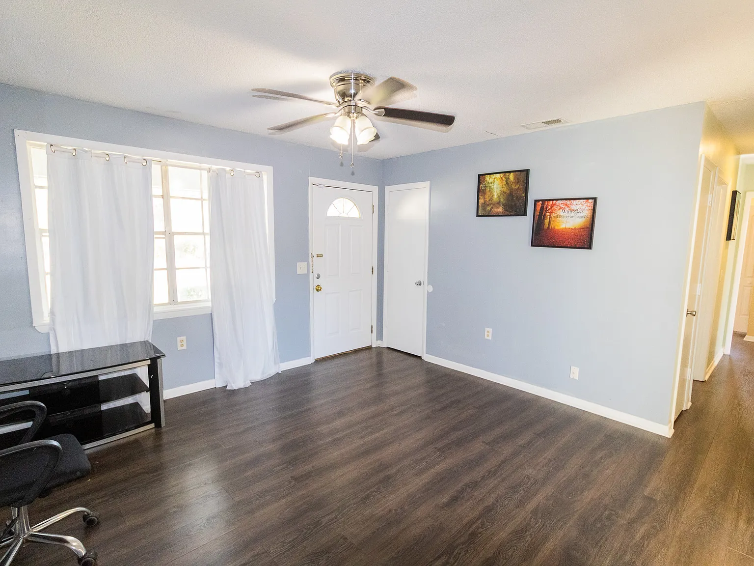 104 President Circle - 1 — Photo 4