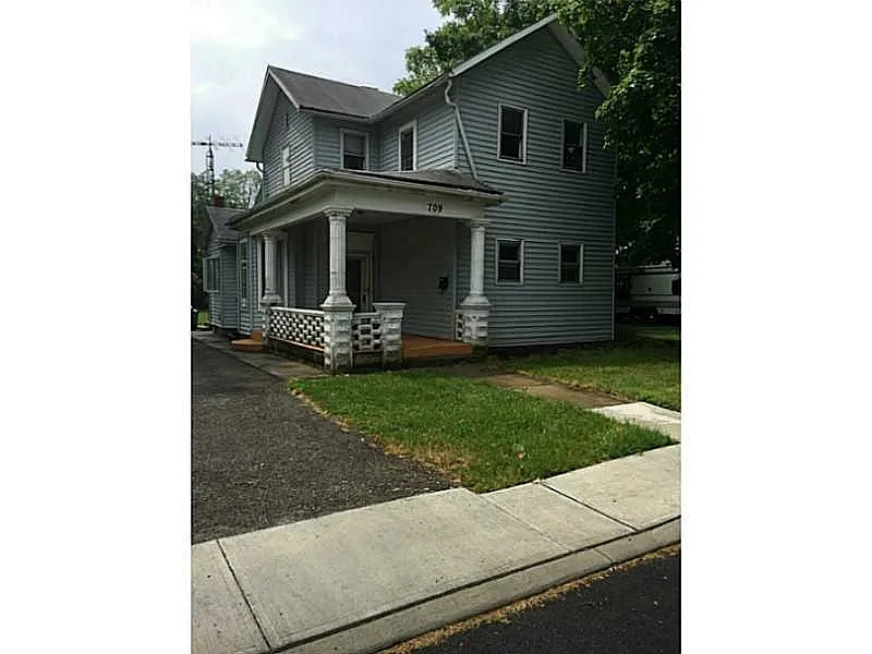 709 W Williams Ave photo 1