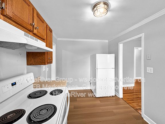 5th image of 108 Beech St