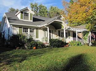 Country Club treasure on a quiet, tree-lined street