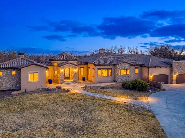 2102 Shoreside Dr, Berthoud, CO 80513