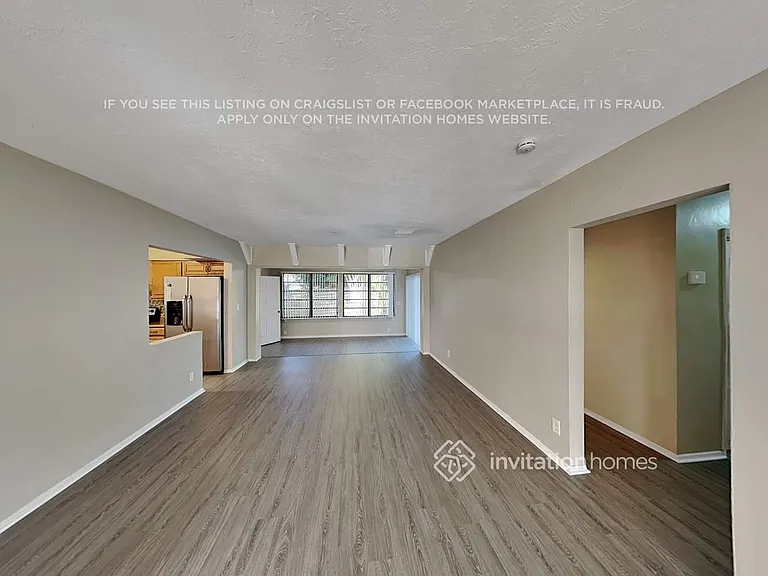 2608 SW 34th Ave — Photo 4