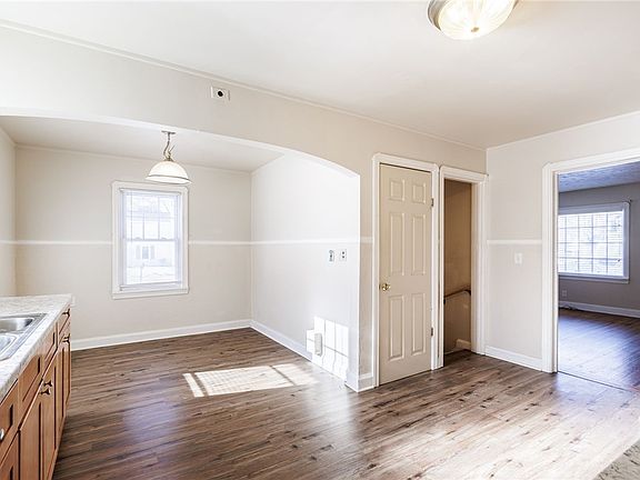 5th image of 1975 Titus Ave