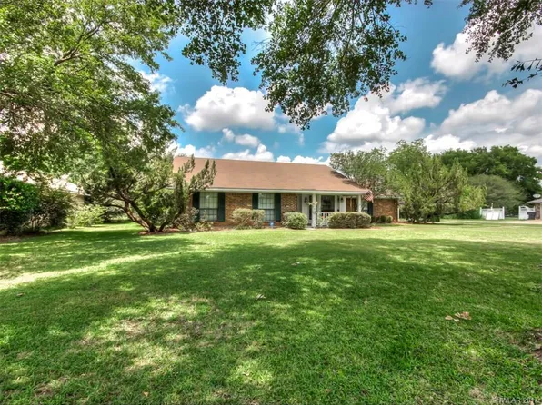 5517 Hickory Ridge Dr, Bossier City, LA 71111